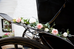 Horse and cart flowers